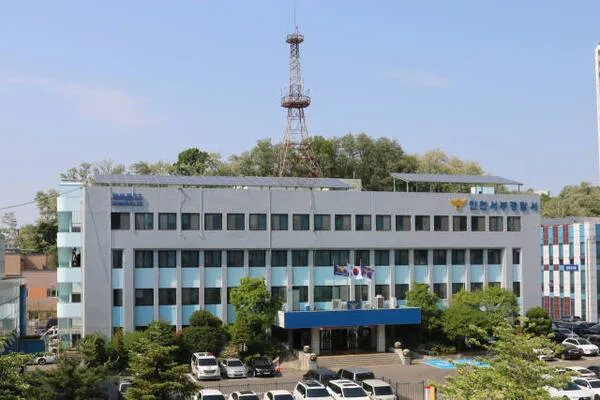 반려견 유치원 맡겼다 실명…동물 학대 혐의 원장 '무혐의'