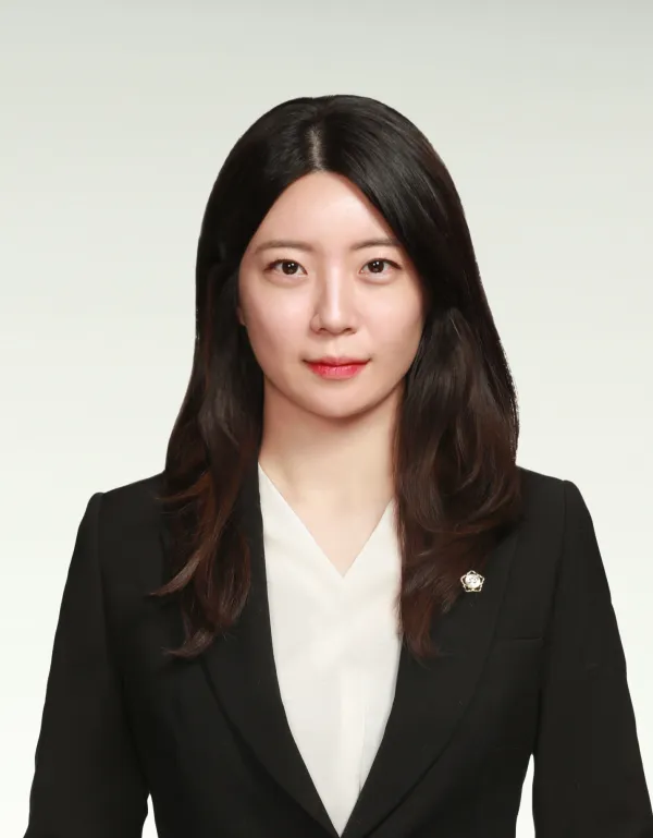 [전문가기고] 이혼 소송, 양육권 다툼 여자가 유리하다?…자녀 복리가 우선