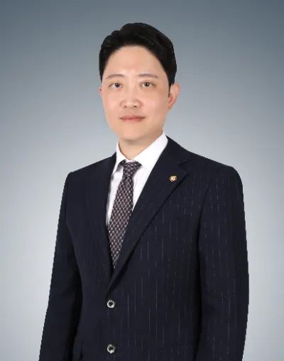 업무상 위력 등에 의한 강제추행, 법적 조력 받아 신속하게 대응해야